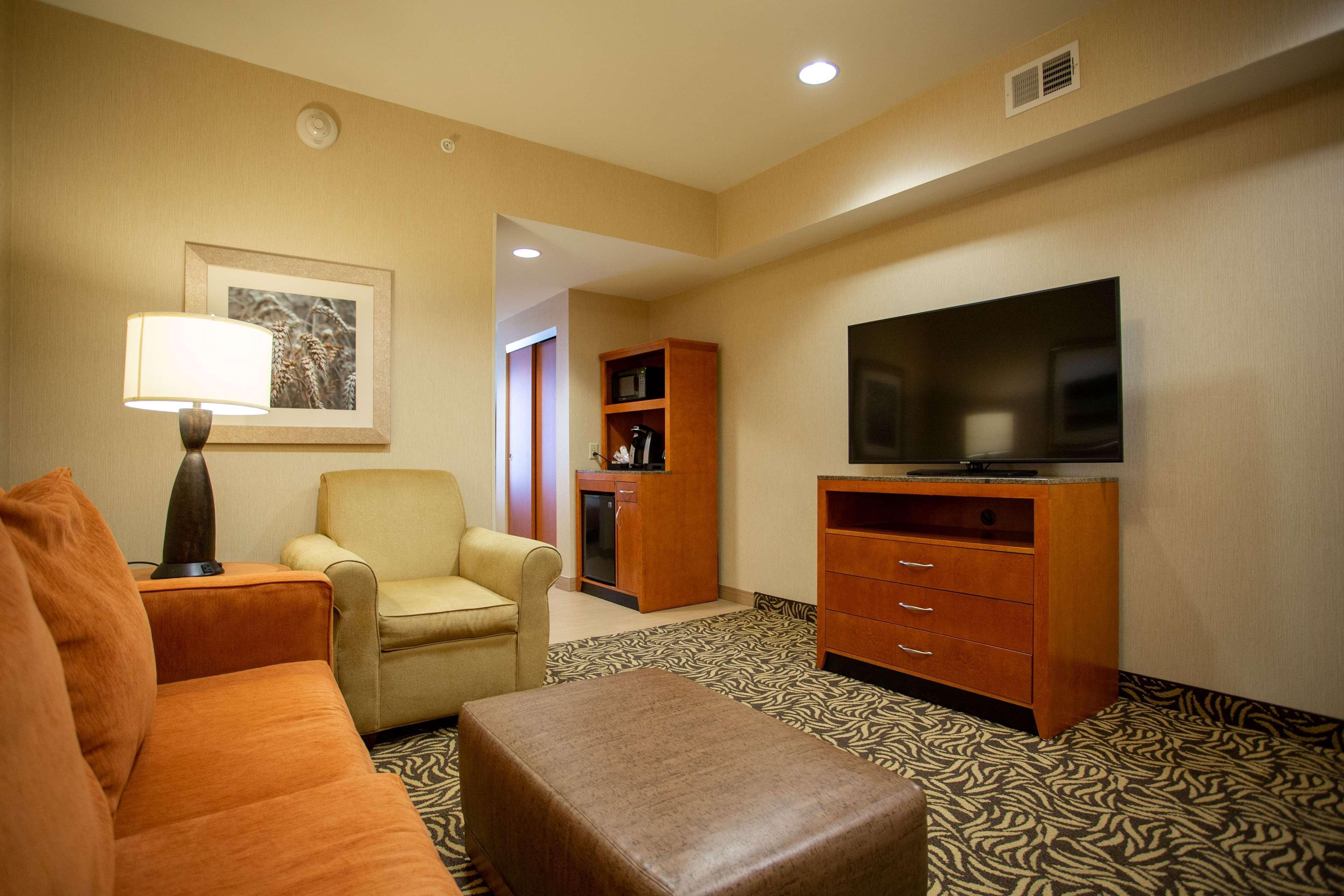 Hilton Garden Inn Cedar Falls Conference Center Ngoại thất bức ảnh