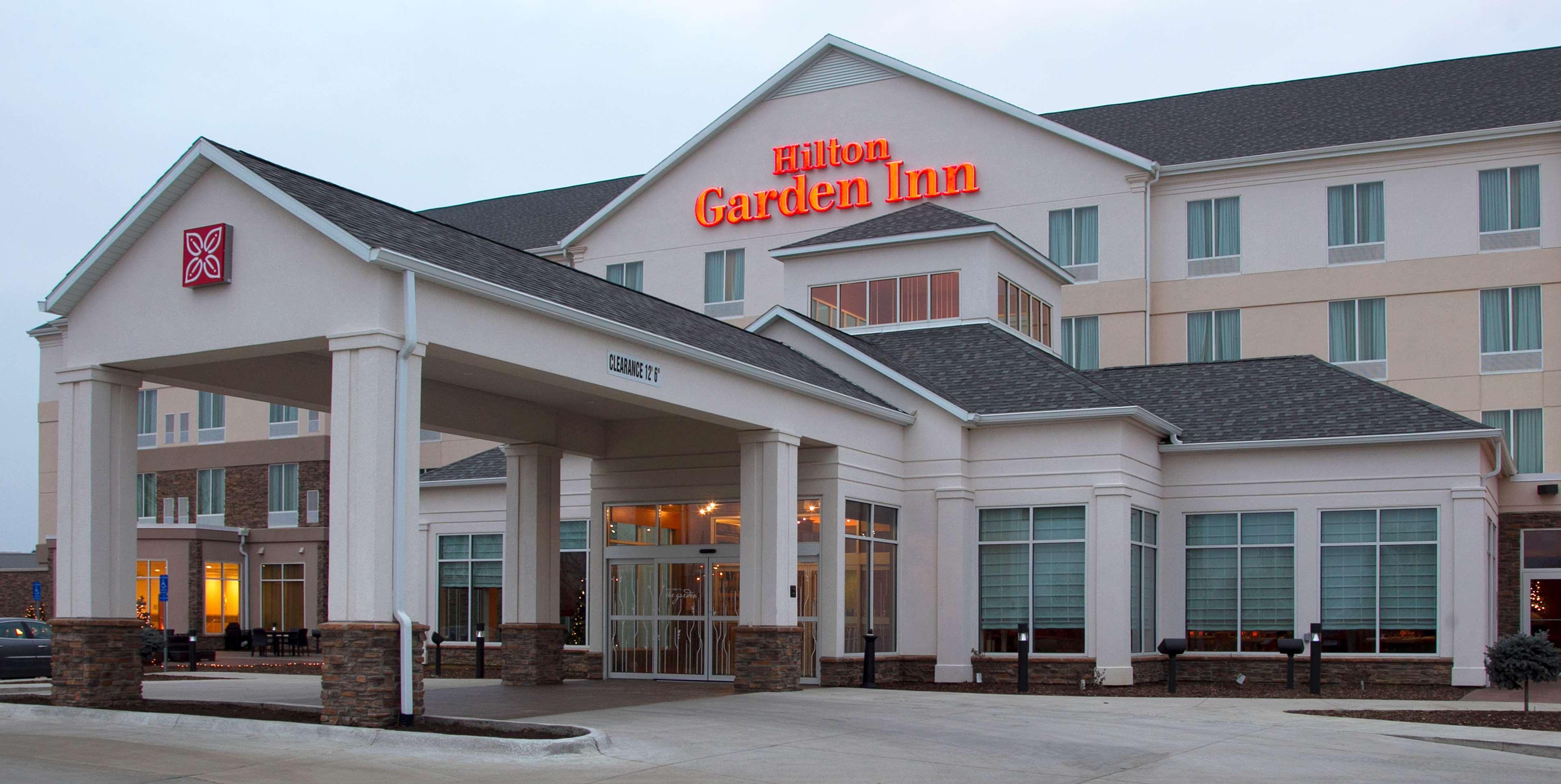 Hilton Garden Inn Cedar Falls Conference Center Ngoại thất bức ảnh