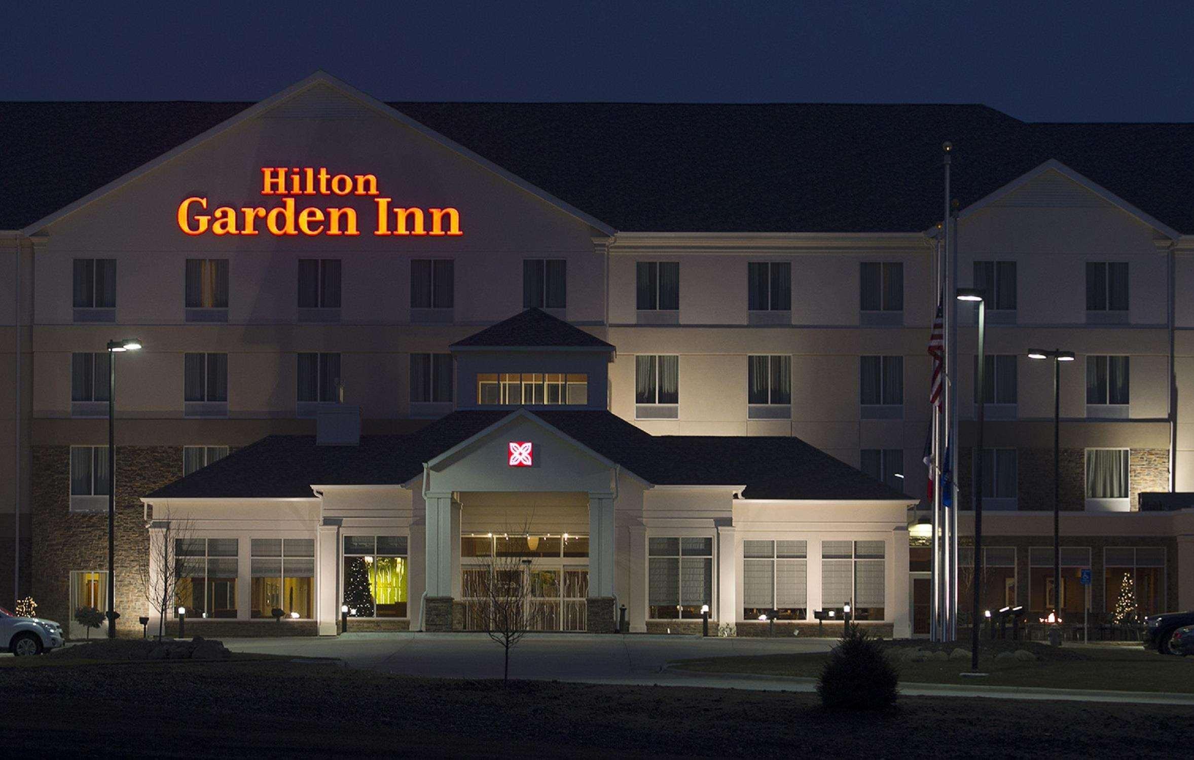 Hilton Garden Inn Cedar Falls Conference Center Ngoại thất bức ảnh